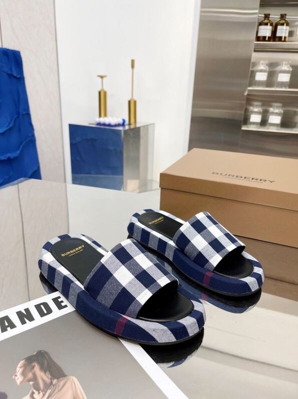 Burberry Slippers